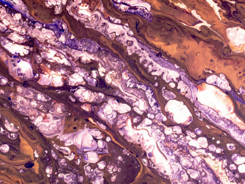 Confectionnez un porte-clés personnalisé en fil de scoubidou : un DIY ludique pour tous les âges !